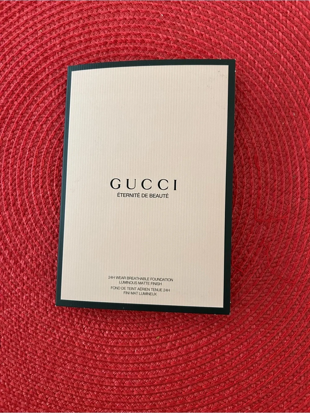 Gucci Éternité de Beauté 24H Luminous Matte Finish Foundation Sample Card